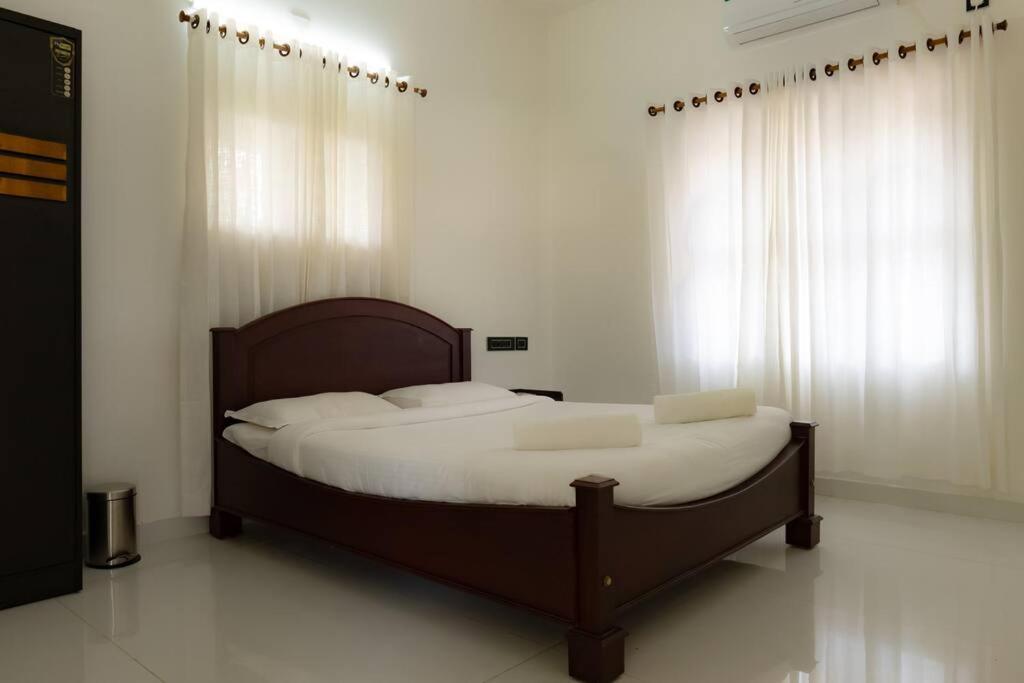 Tamarind Heritage Holiday Home Angamali Exterior foto