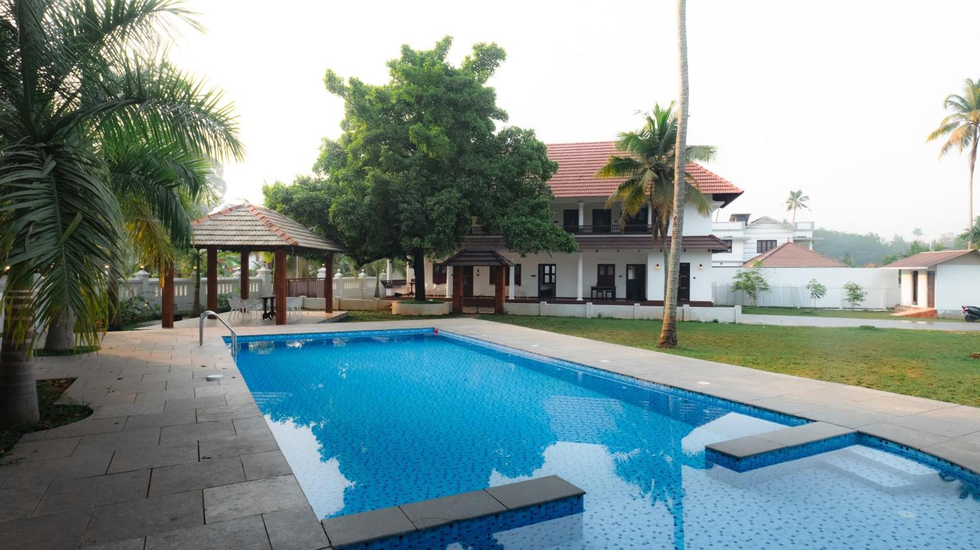 Tamarind Heritage Holiday Home Angamali Exterior foto